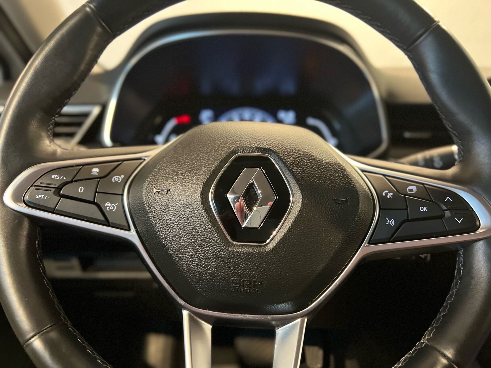 Billede af Renault Clio 1,3 TCE Intens EDC 130HK 5d 7g Aut.