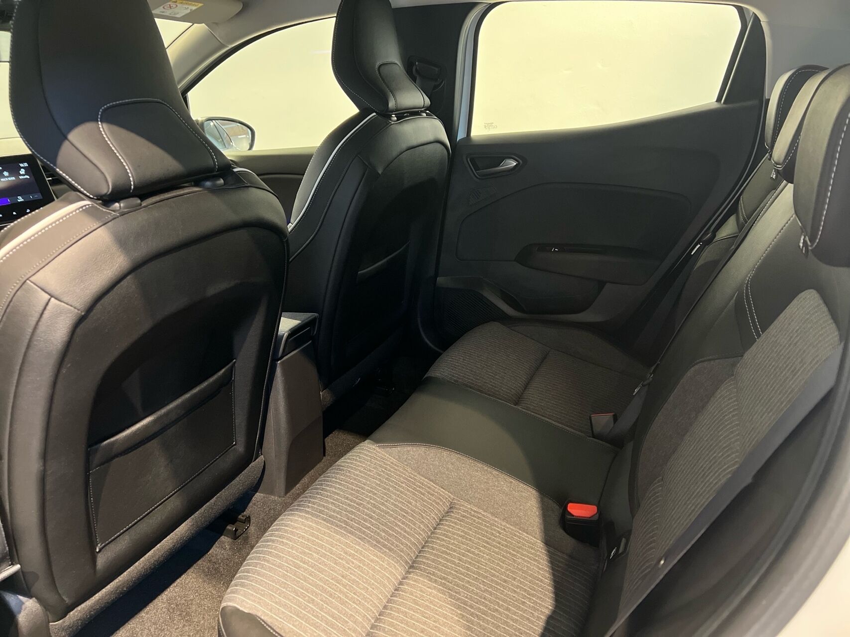 Billede af Renault Clio 1,3 TCE Intens EDC 130HK 5d 7g Aut.