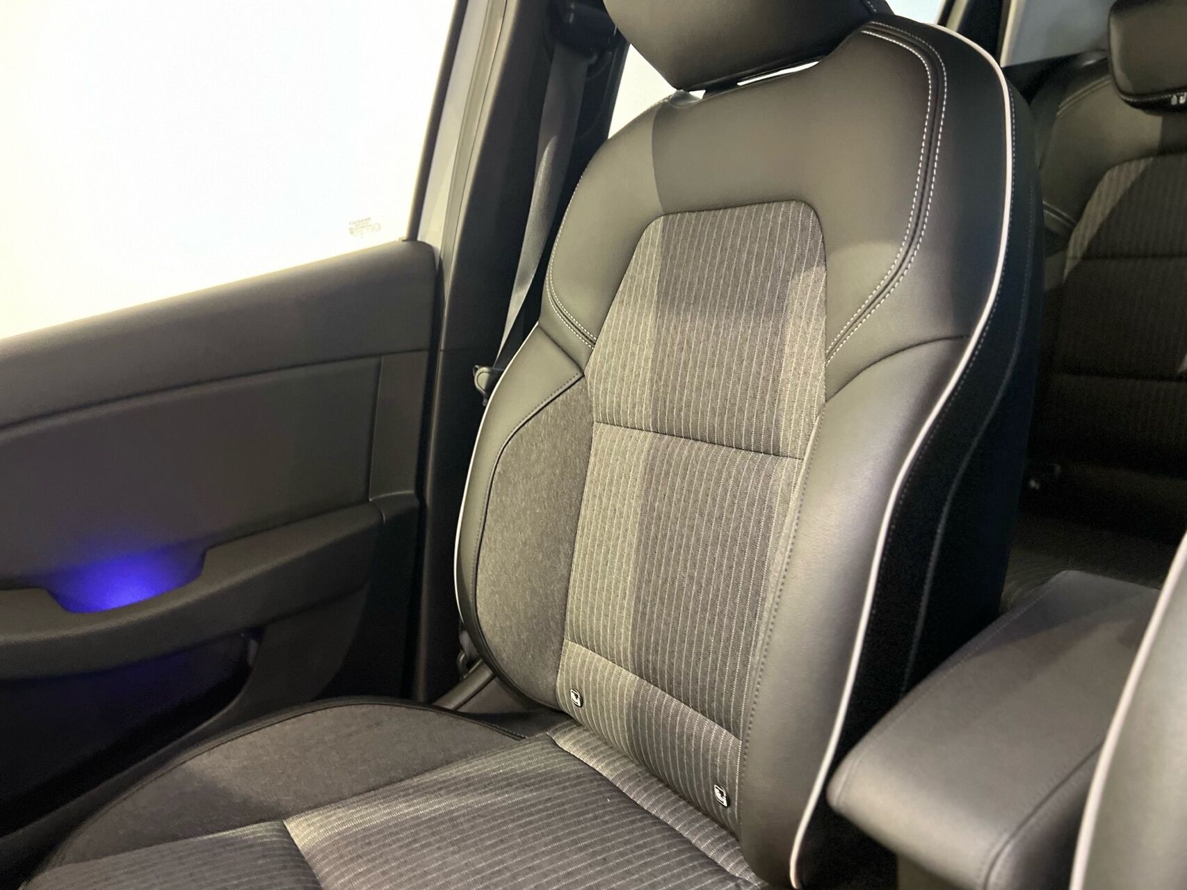 Billede af Renault Clio 1,3 TCE Intens EDC 130HK 5d 7g Aut.