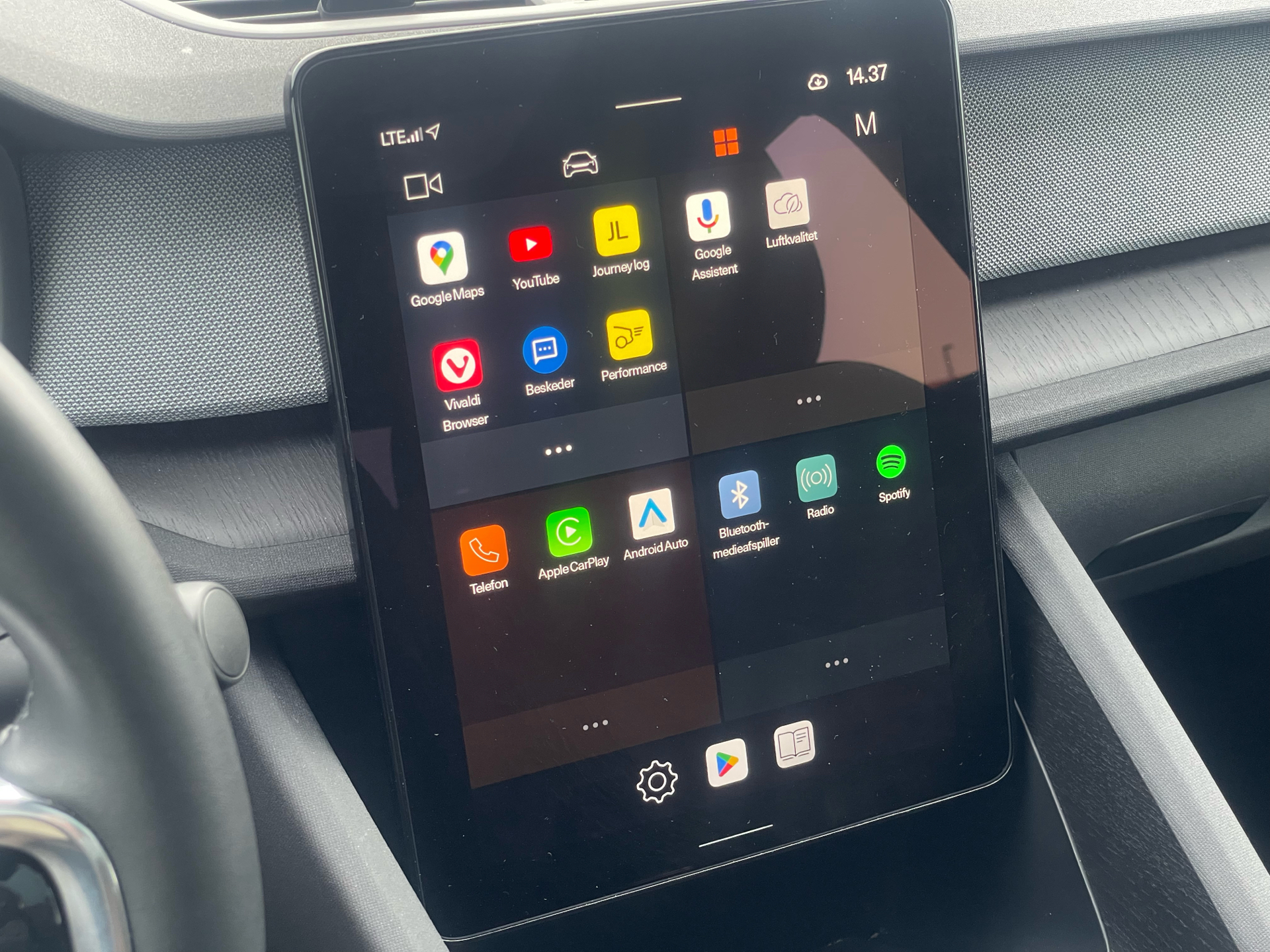 Billede af Polestar 2 EL Long Range Plus AWD 408HK 5d Aut.