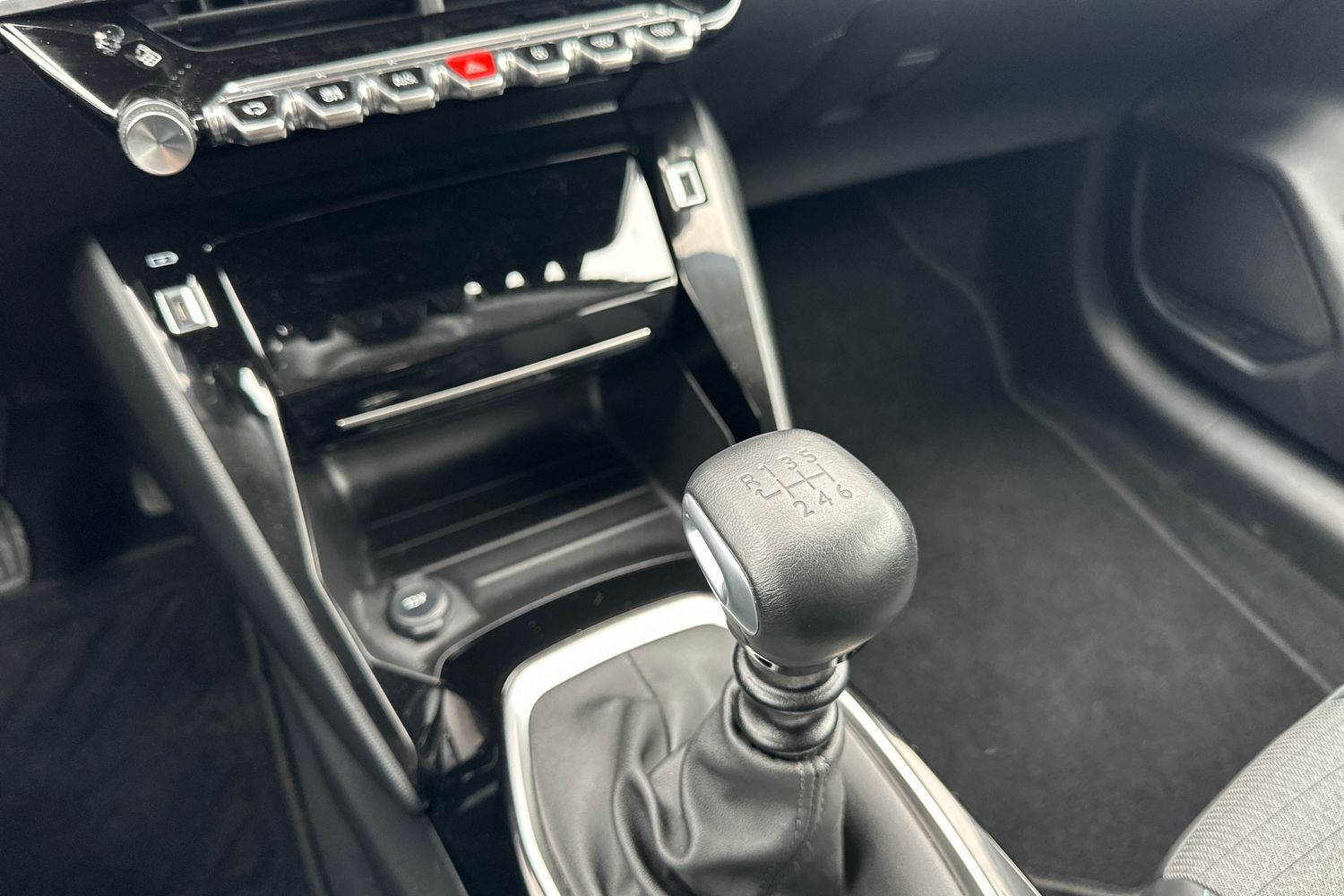 Billede af Peugeot 208 1,2 PureTech Allure Pack 100HK 5d 6g