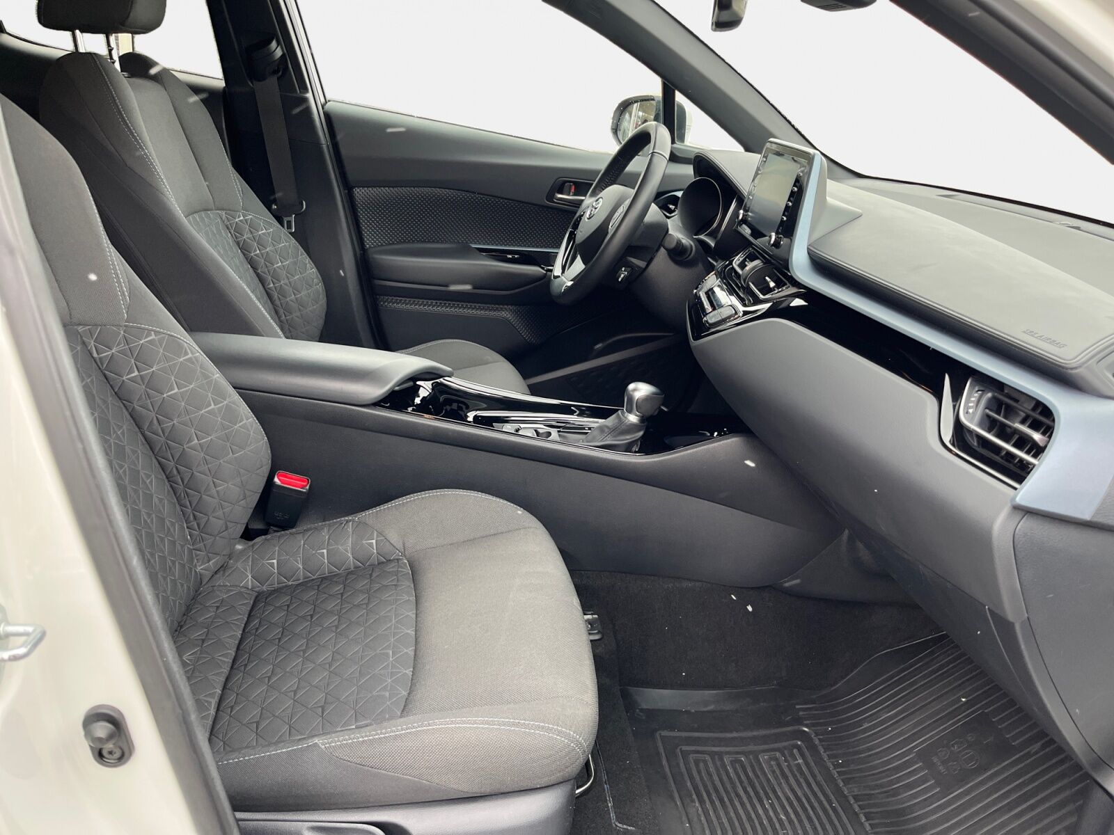 Billede af Toyota C-HR 1,8 Hybrid C-LUB Multidrive S 122HK 5d Aut.