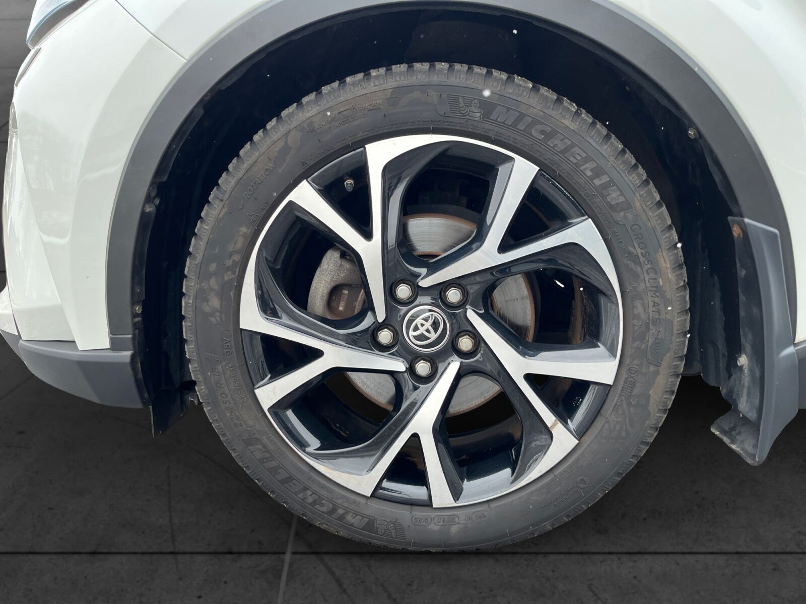 Billede af Toyota C-HR 1,8 Hybrid C-LUB Multidrive S 122HK 5d Aut.