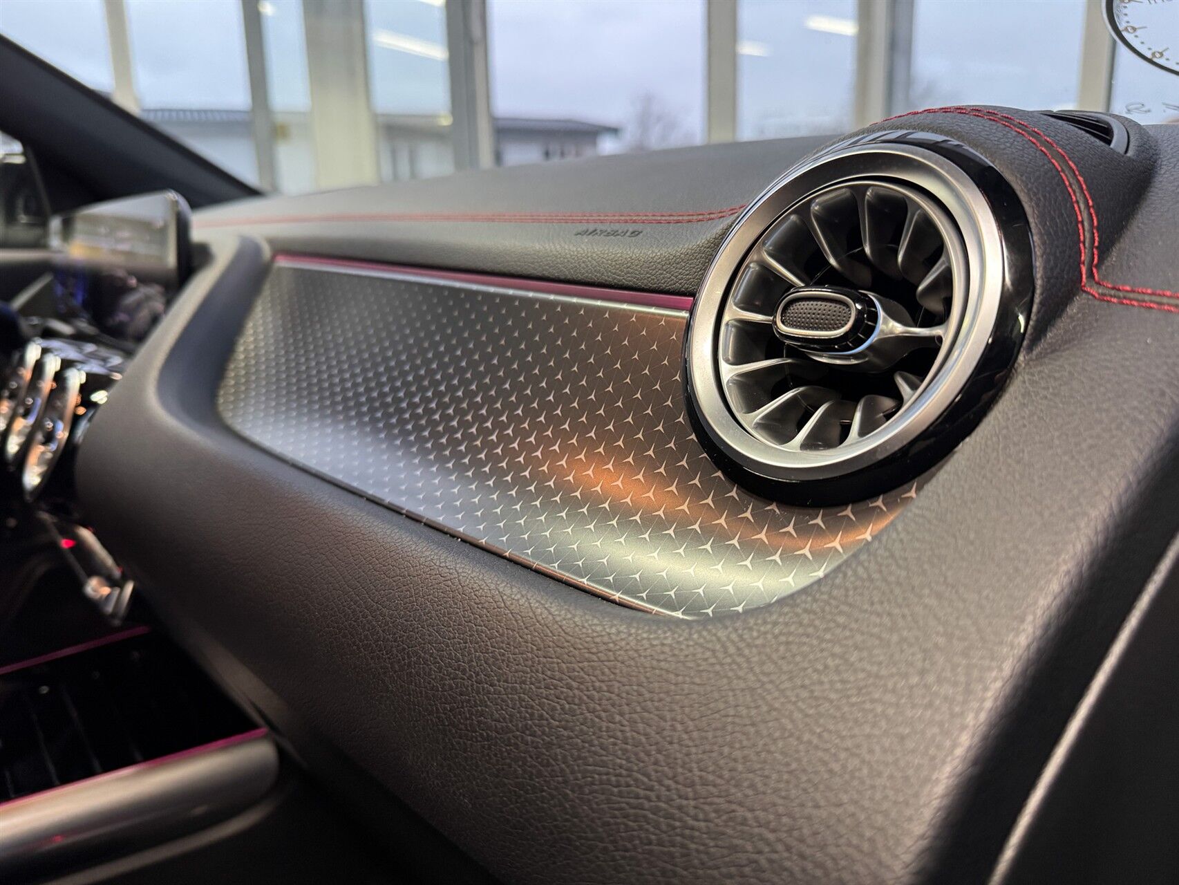 Billede af Mercedes-Benz EQA 250+ EL AMG Advance Plus 190HK 5d Aut.