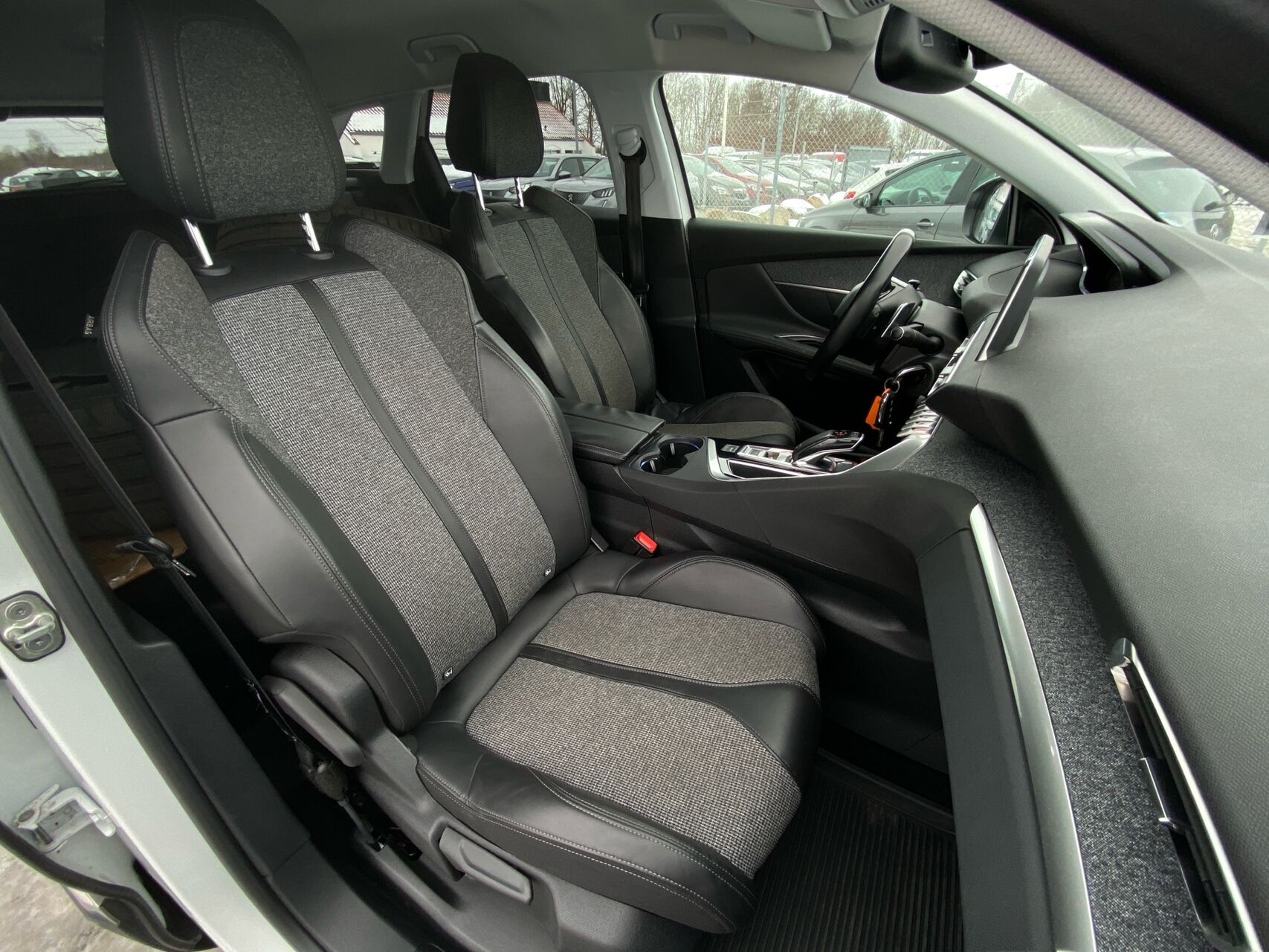 Billede af Peugeot 3008 1,6 BlueHDi Allure EAT6 120HK 5d 6g Aut.