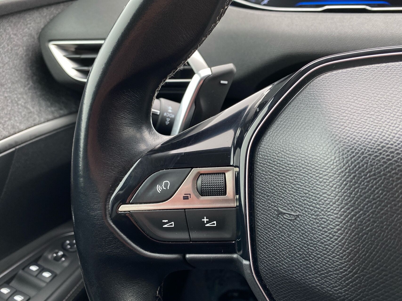 Billede af Peugeot 3008 1,6 BlueHDi Allure EAT6 120HK 5d 6g Aut.