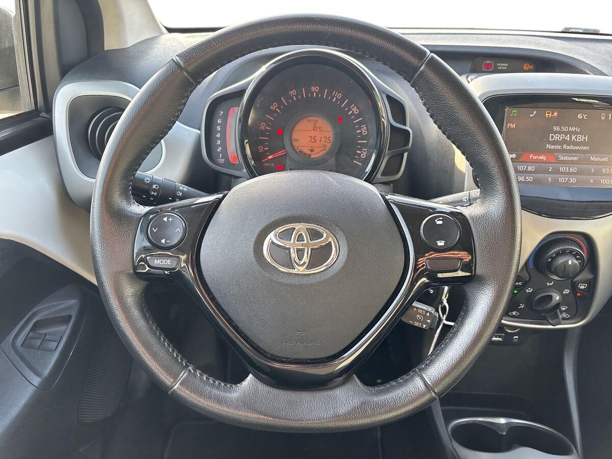 Billede af Toyota Aygo 1,0 VVT-I X-Sky 69HK 5d