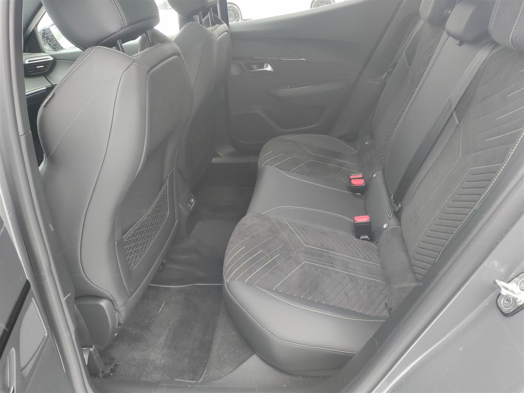 Billede af Peugeot e-2008 EL GT Sky 156HK 5d Aut.