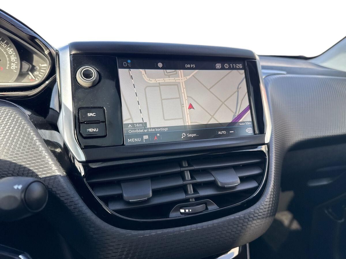 Billede af Peugeot 208 1,2 PureTech Signature Sky 82HK 5d