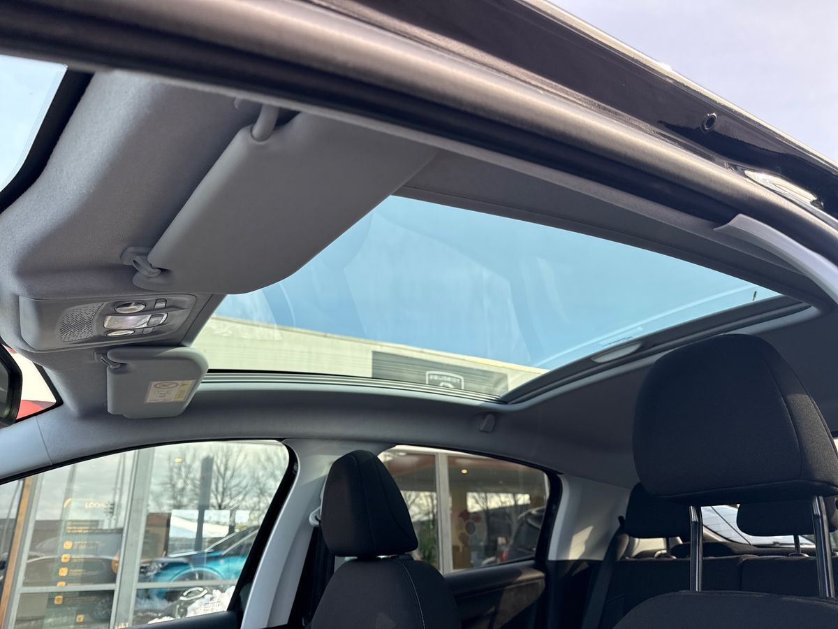 Billede af Peugeot 208 1,2 PureTech Signature Sky 82HK 5d