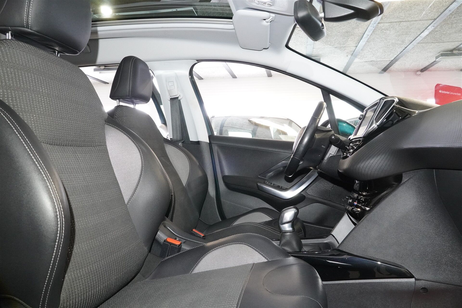 Billede af Peugeot 2008 1,6 BlueHDi Allure 100HK 5d