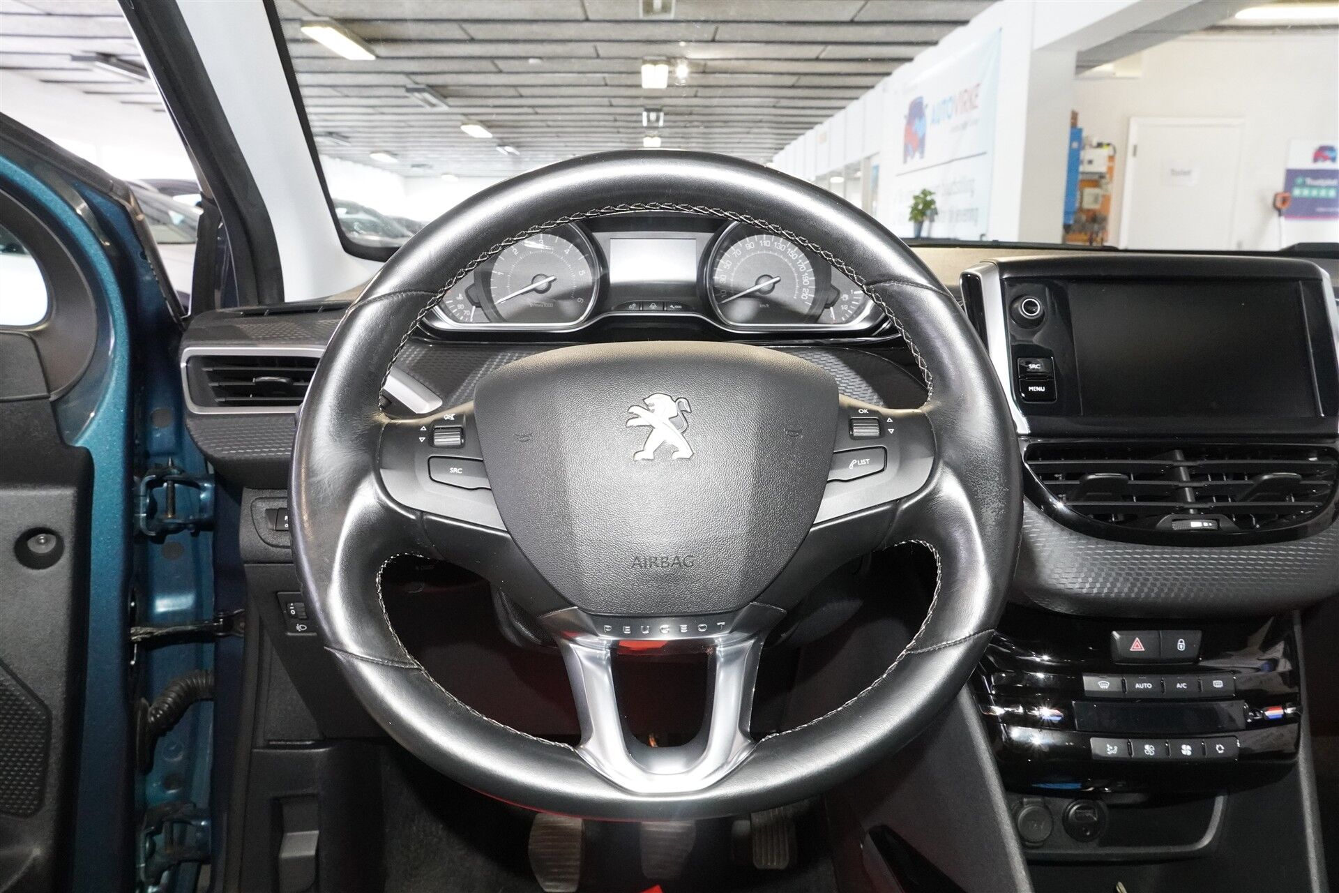 Billede af Peugeot 2008 1,6 BlueHDi Allure 100HK 5d