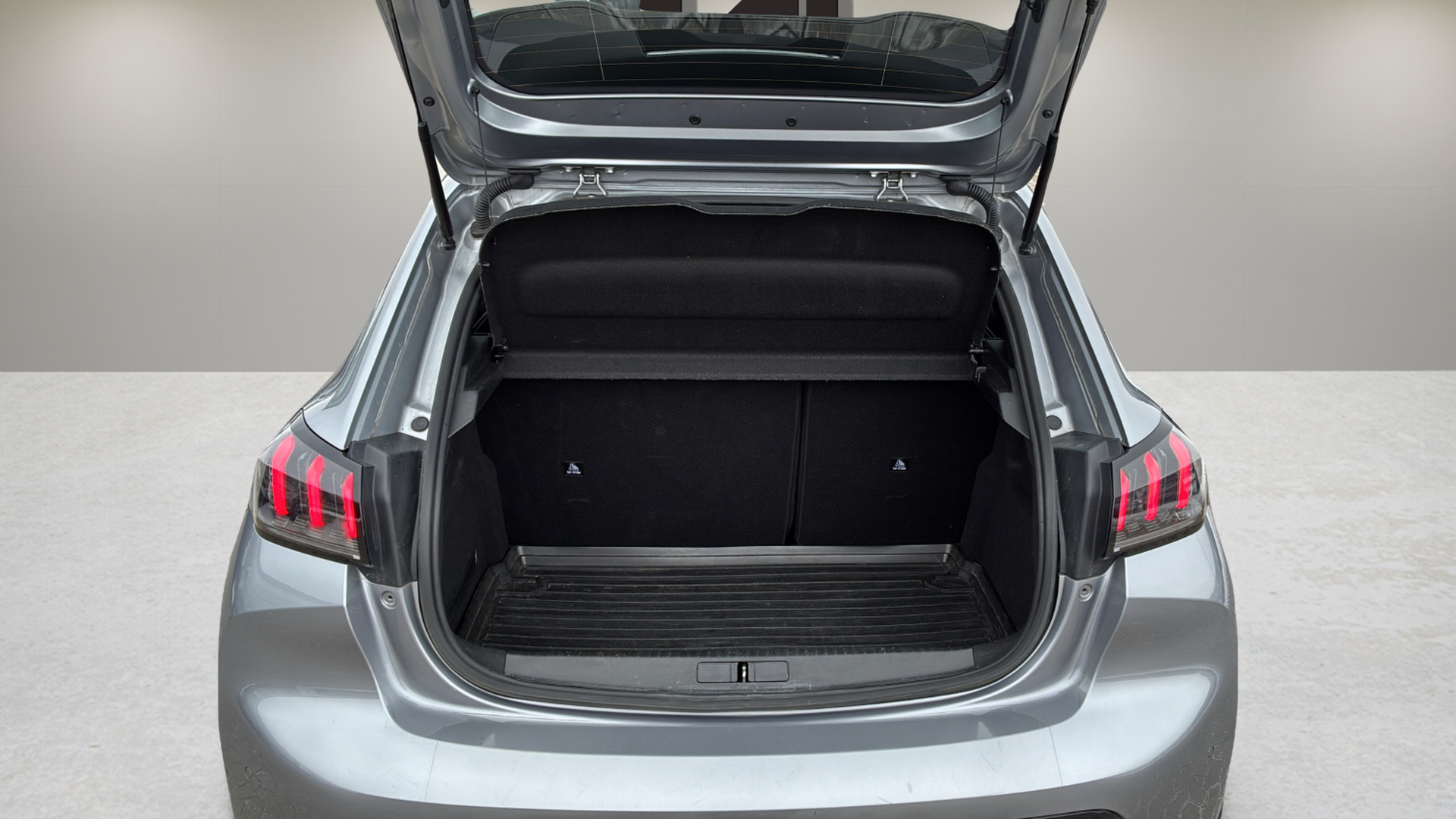 Billede af Peugeot 208 1,2 PureTech Vision Sport EAT8 100HK 5d 8g Aut.