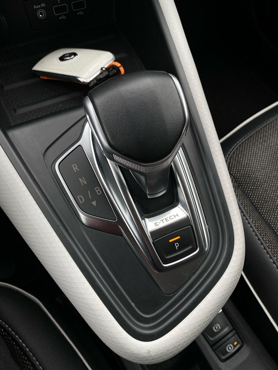 Billede af Renault Captur 1,6 E-TECH  Plugin-hybrid Intens 160HK 5d Aut.