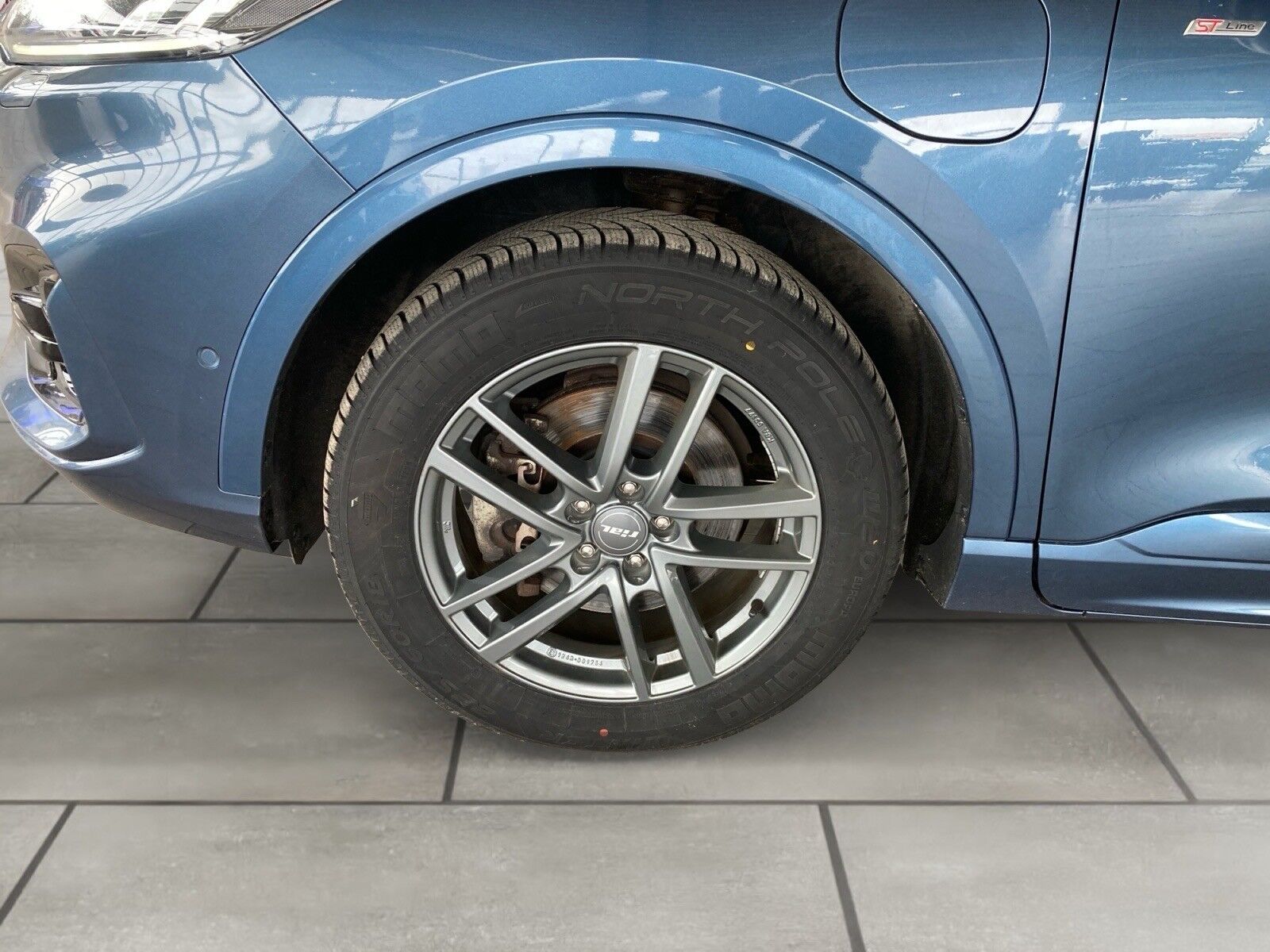 Billede af Ford Kuga 2,5 Plugin-hybrid ST-Line X CVT 225HK 5d Trinl. Gear