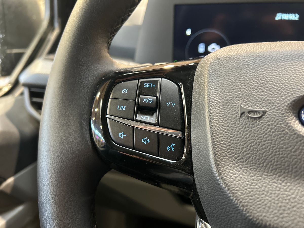 Billede af Ford Transit Custom 320 L2H1 2,5 Plugin-hybrid Trend CVT 233HK Van Trinl. Gear