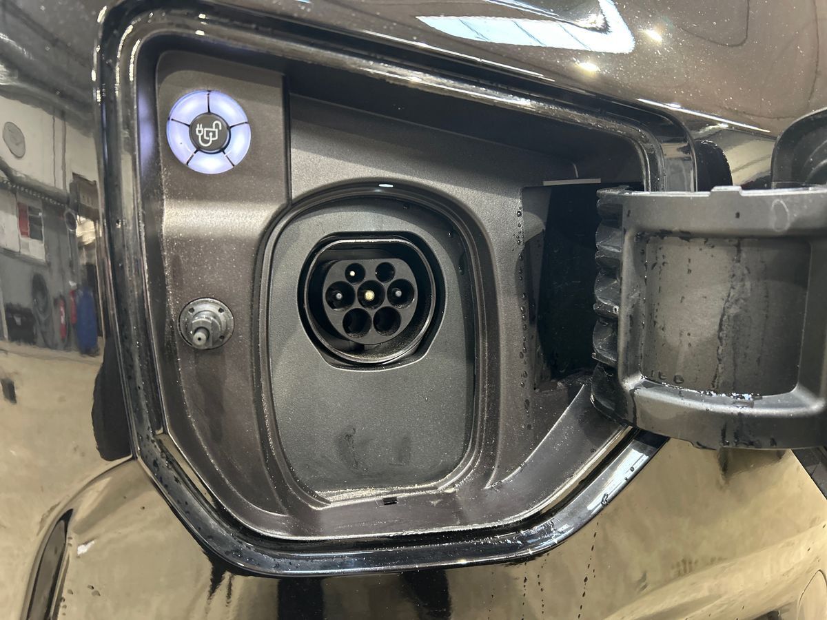 Billede af Ford Transit Custom 320 L2H1 2,5 Plugin-hybrid Trend CVT 233HK Van Trinl. Gear