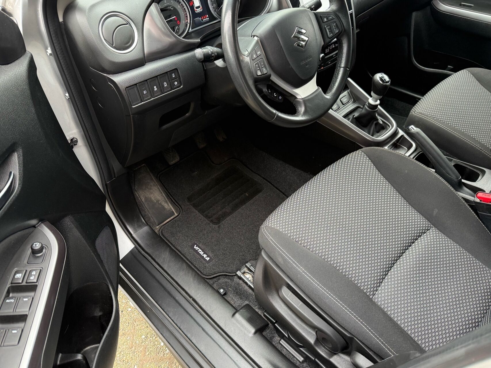 Billede af Suzuki Vitara 1,4 Boosterjet  Mild hybrid Active 129HK 5d 6g