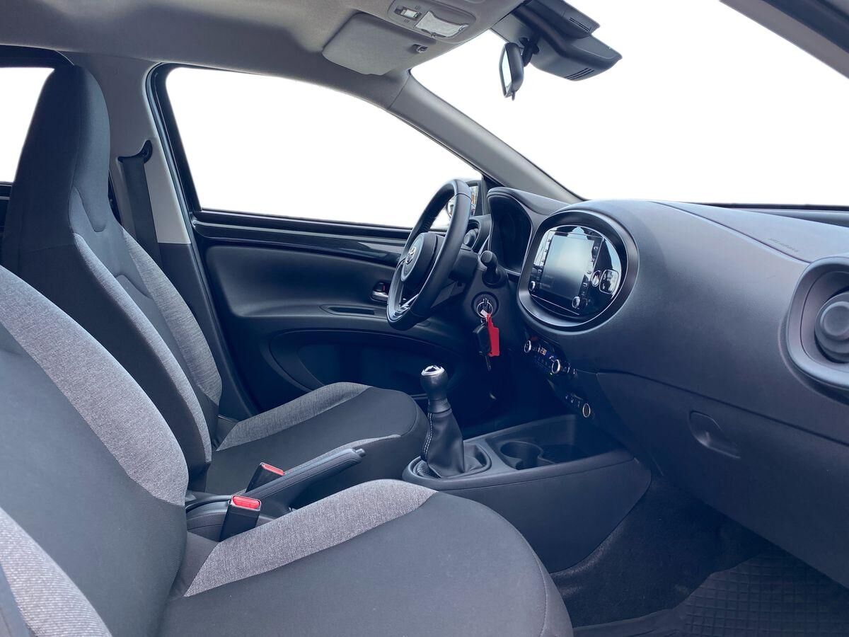 Billede af Toyota Aygo X 1,0 VVT-I Active 72HK 5d