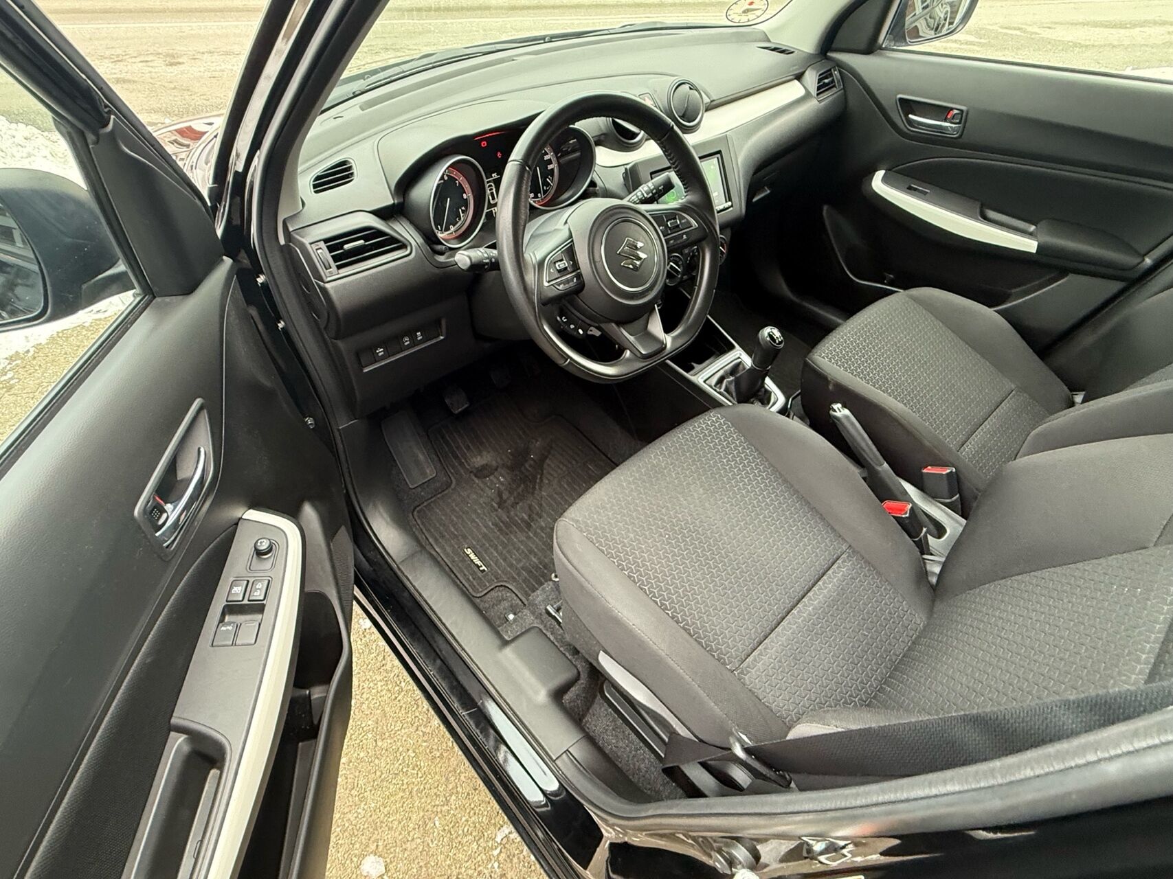 Billede af Suzuki Swift 1,2 Dualjet  Mild hybrid Club Touch 83HK 5d