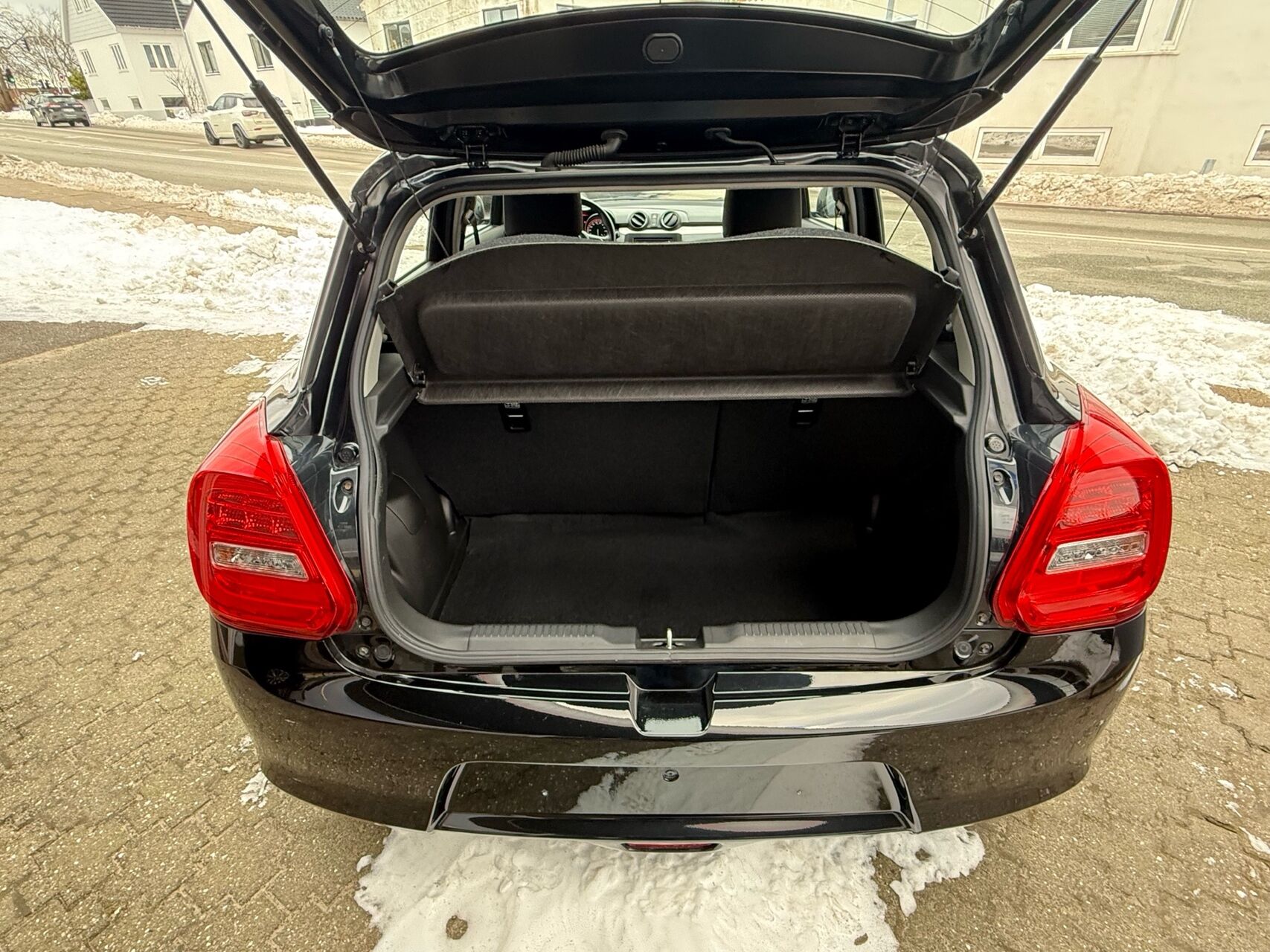 Billede af Suzuki Swift 1,2 Dualjet  Mild hybrid Club Touch 83HK 5d