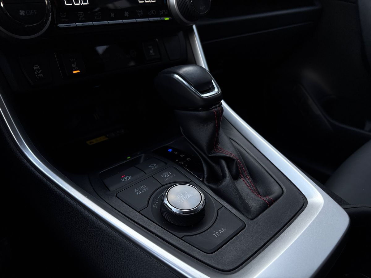 Billede af Toyota RAV4 Plug-in 2,5 Plugin-hybrid Style AWD 306HK 5d 6g Aut.