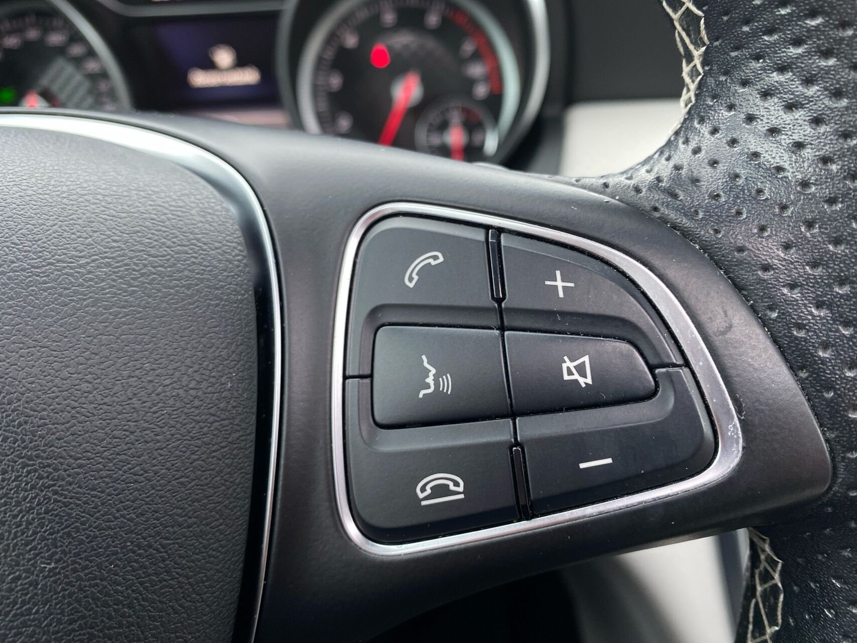 Billede af Mercedes-Benz A180 1,6 BlueEfficiency Edition 122HK 5d 6g