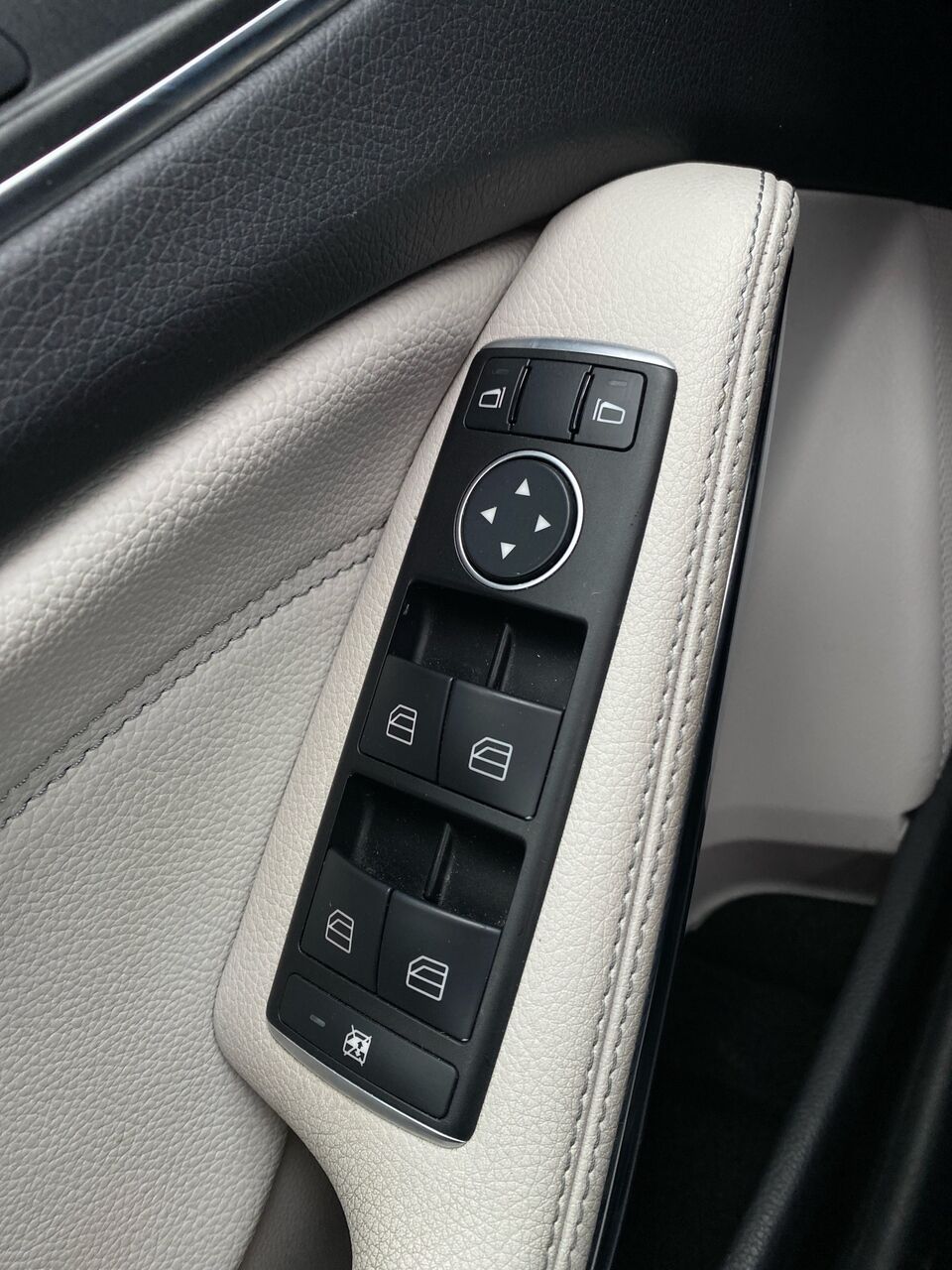 Billede af Mercedes-Benz A180 1,6 BlueEfficiency Edition 122HK 5d 6g