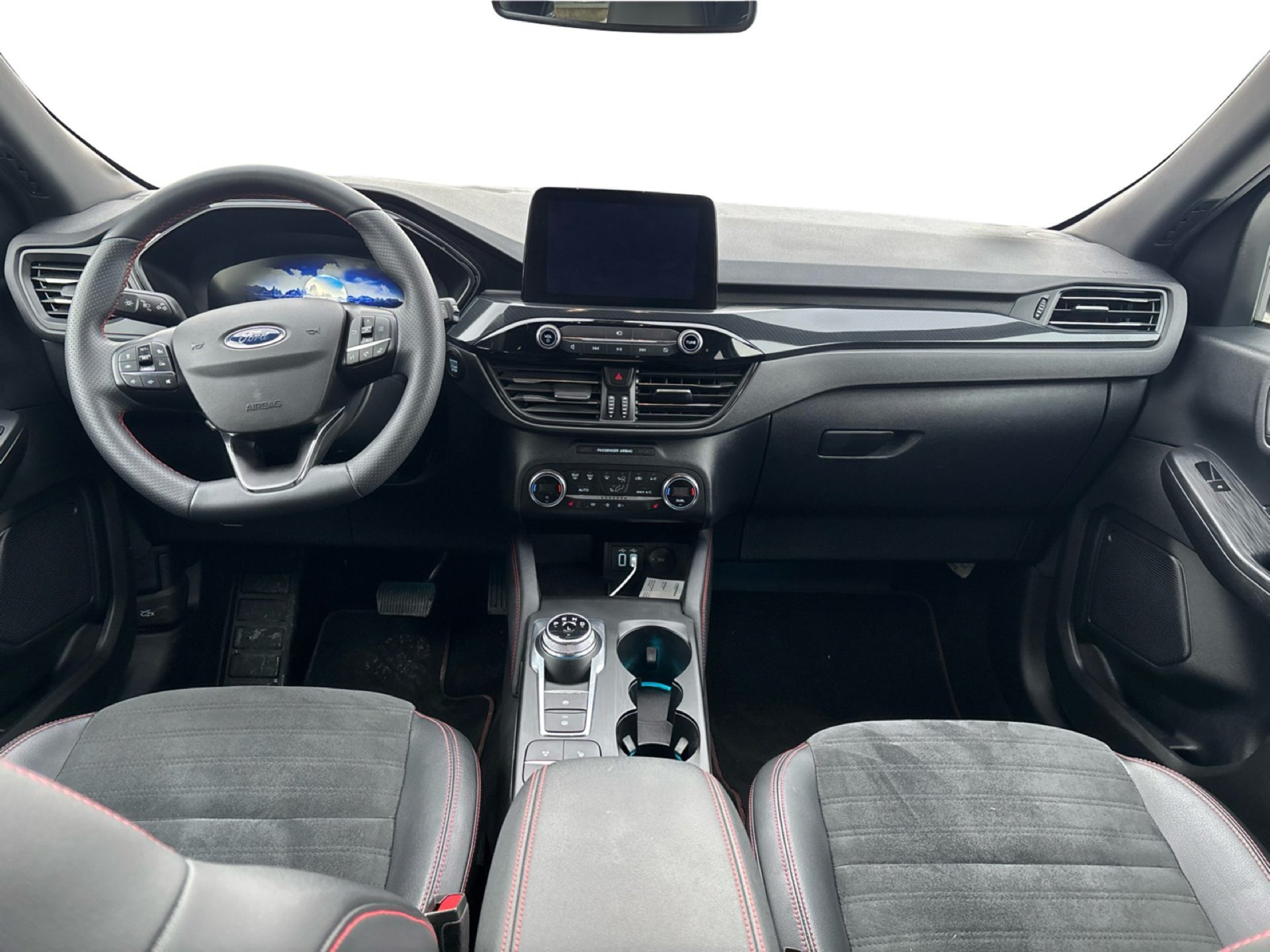 Billede af Ford Kuga 2,5 Plugin-hybrid ST-Line X CVT 225HK 5d Trinl. Gear