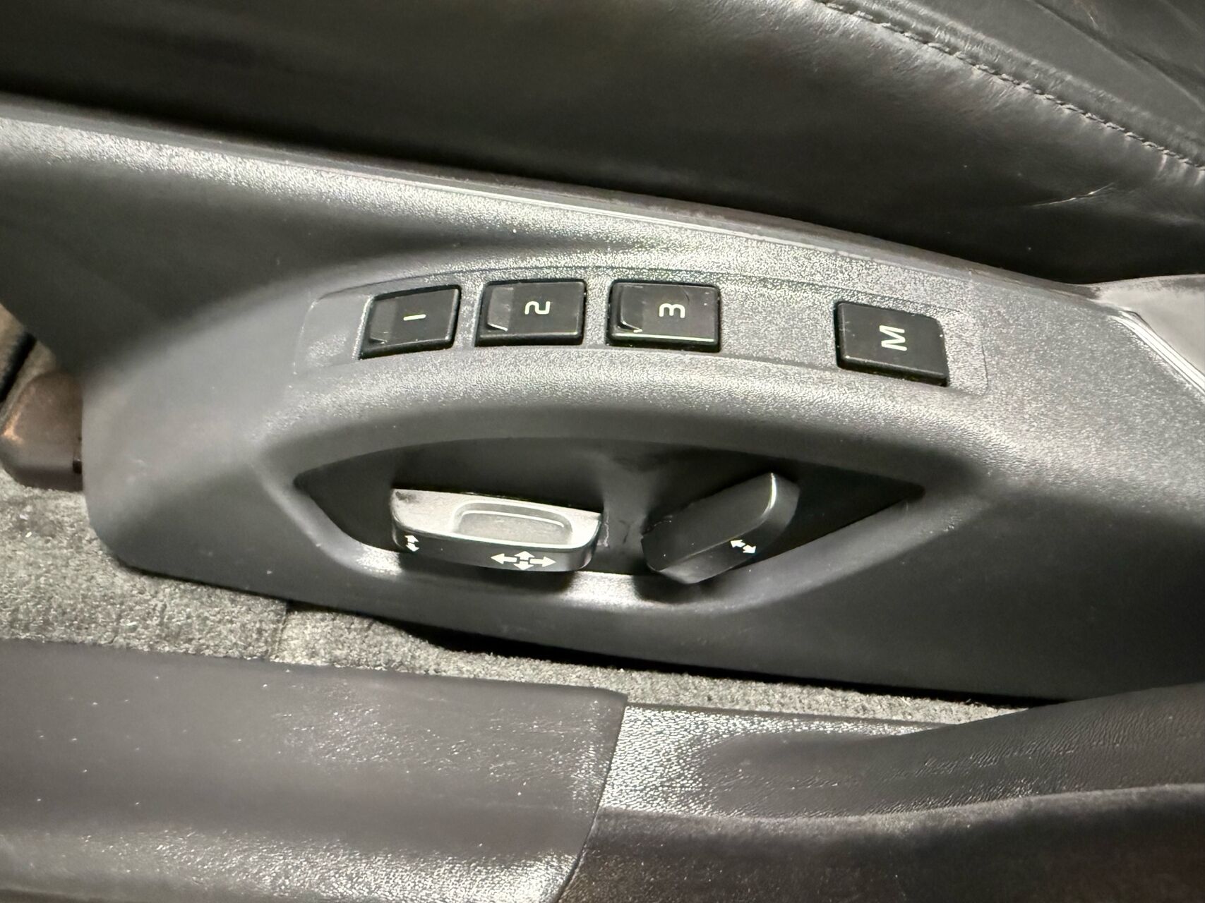 Billede af Volvo V70 2,4 D Momentum Geartronic 163HK Stc 6g Aut.