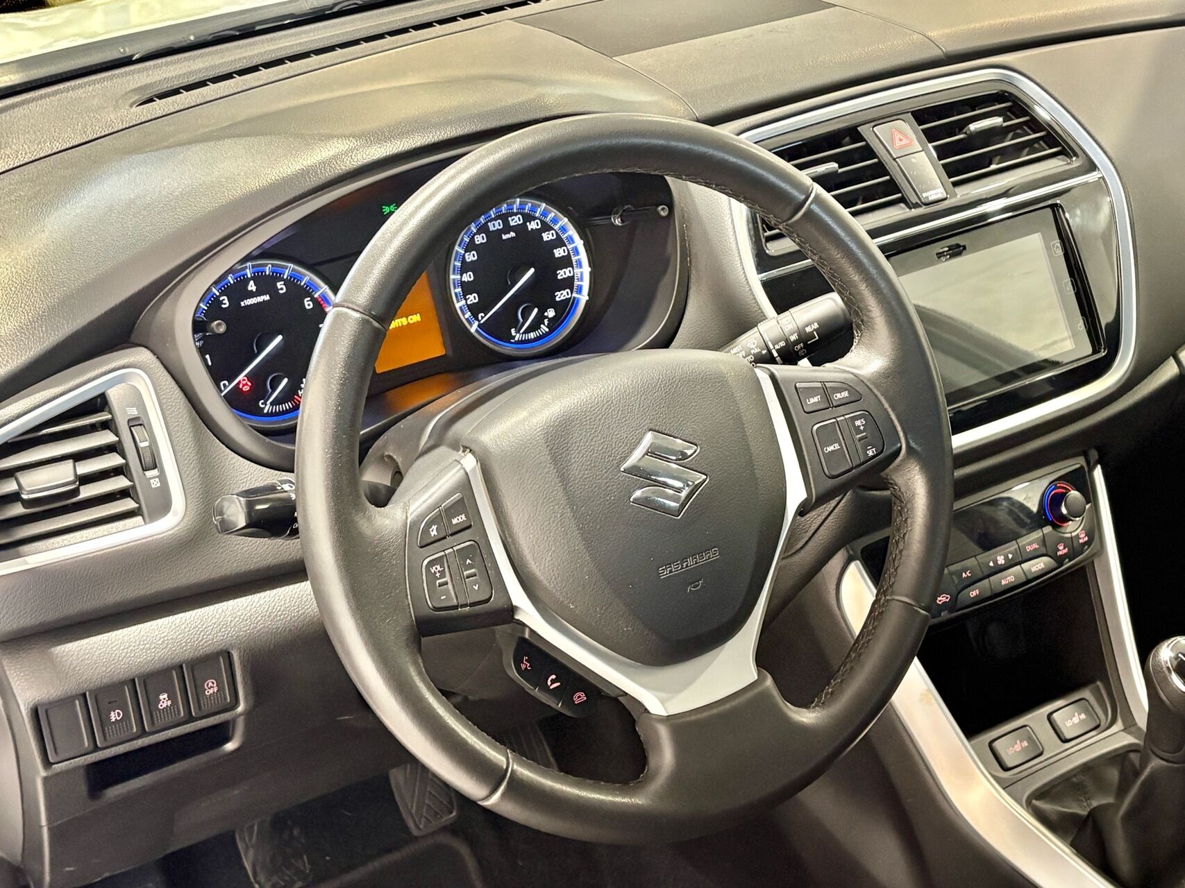 Billede af Suzuki S-Cross 1,0 Boosterjet Active Cut 112HK 5d