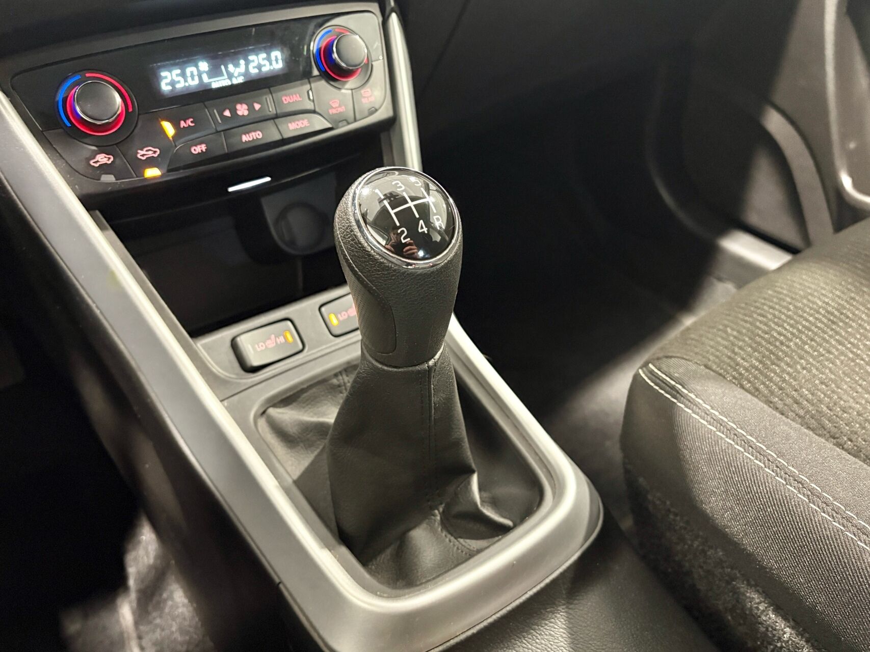 Billede af Suzuki S-Cross 1,0 Boosterjet Active Cut 112HK 5d