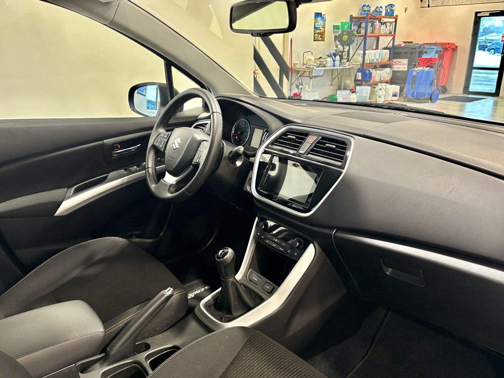 Billede af Suzuki S-Cross 1,0 Boosterjet Active Cut 112HK 5d