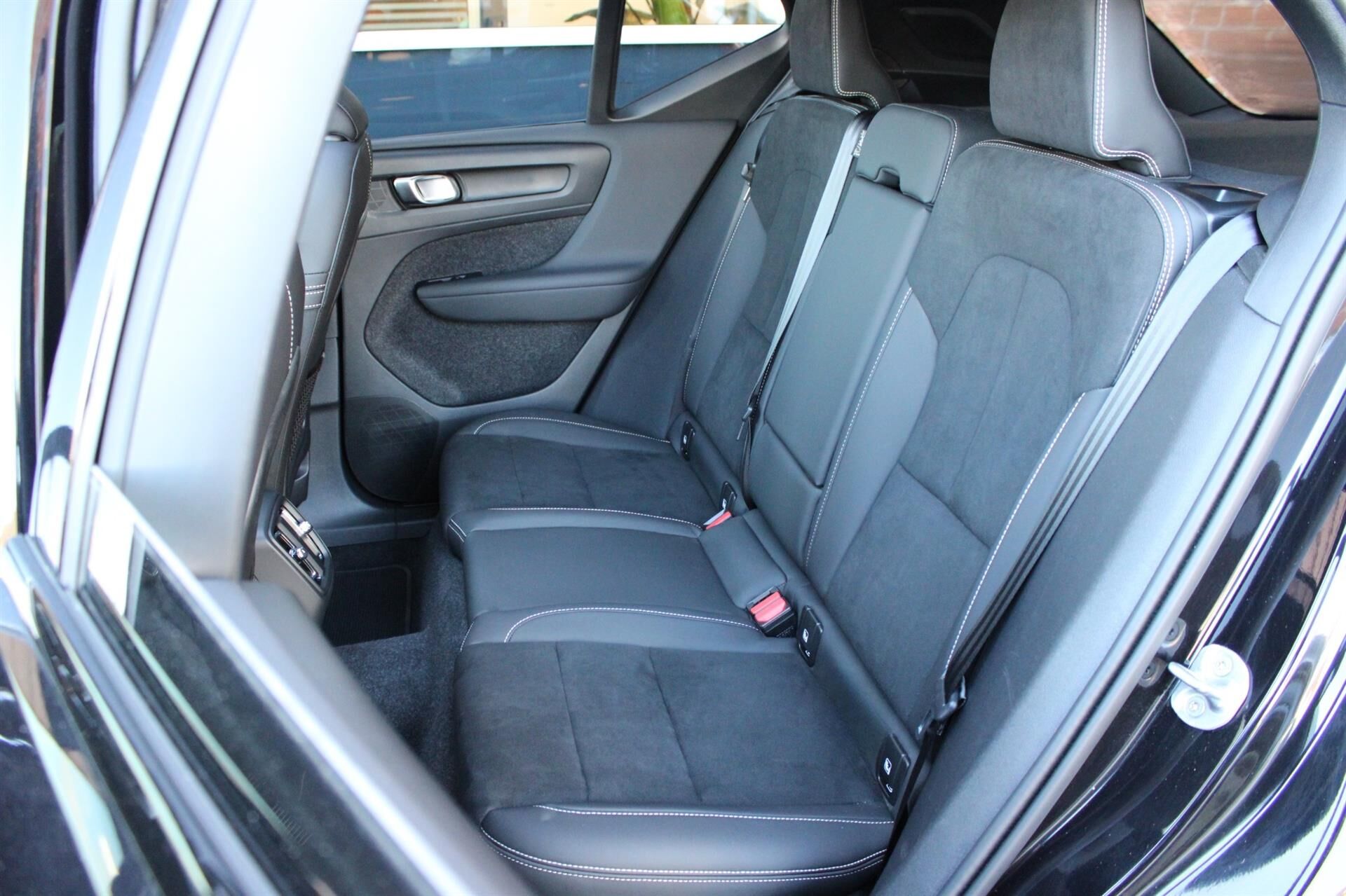 Billede af Volvo EX40 Single Motor Extended Range Ultra 252HK 5d Aut.