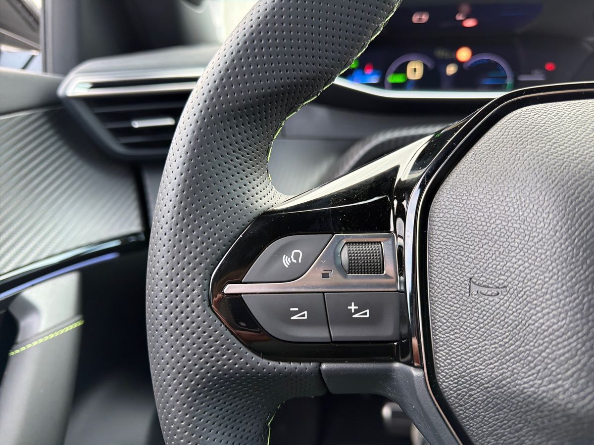 Billede af Peugeot e-2008 EL GT 156HK 5d Aut.