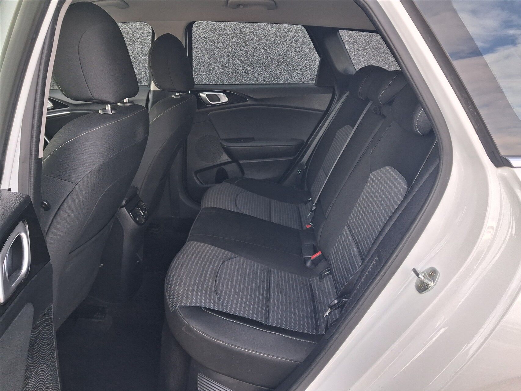 Billede af Kia Ceed SW 1,6 GDI PHEV  Plugin-hybrid Prestige DCT 141HK Stc 6g Aut.