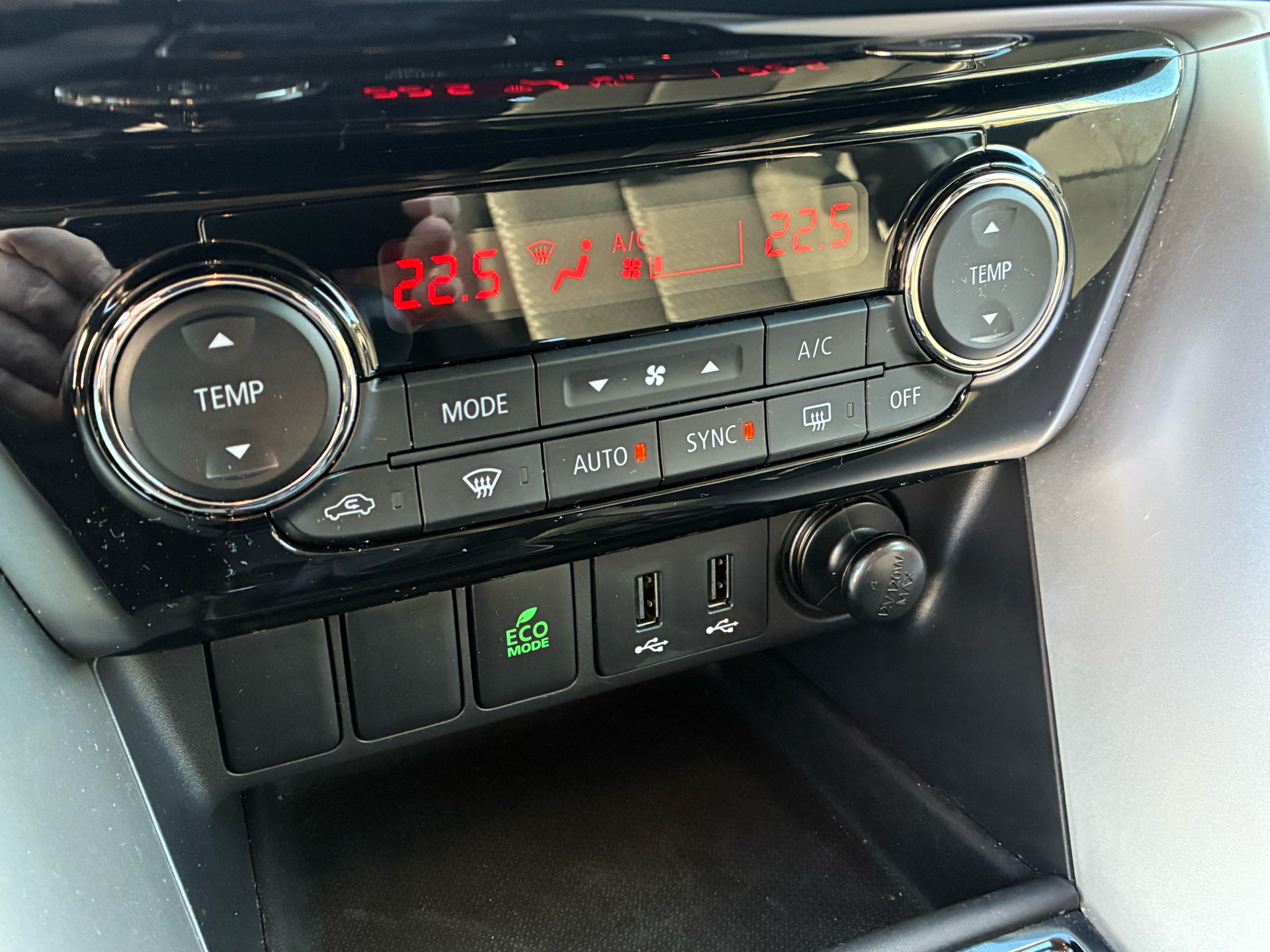 Billede af Mitsubishi Eclipse Cross 1,5 T-Mivec Invite+ 163HK 5d 6g