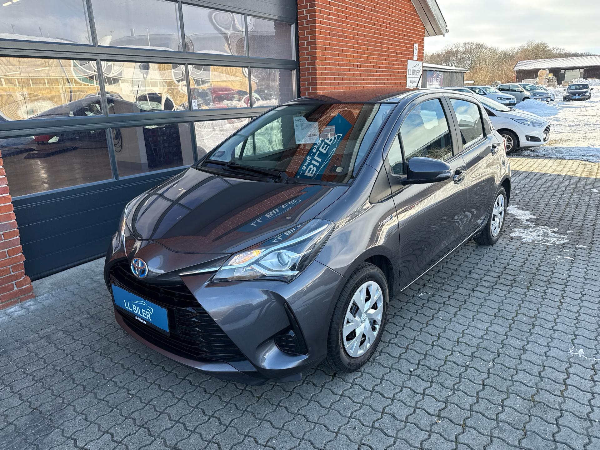 Billede af Toyota Yaris 1,5 Hybrid H2 E-CVT 100HK 5d Trinl. Gear