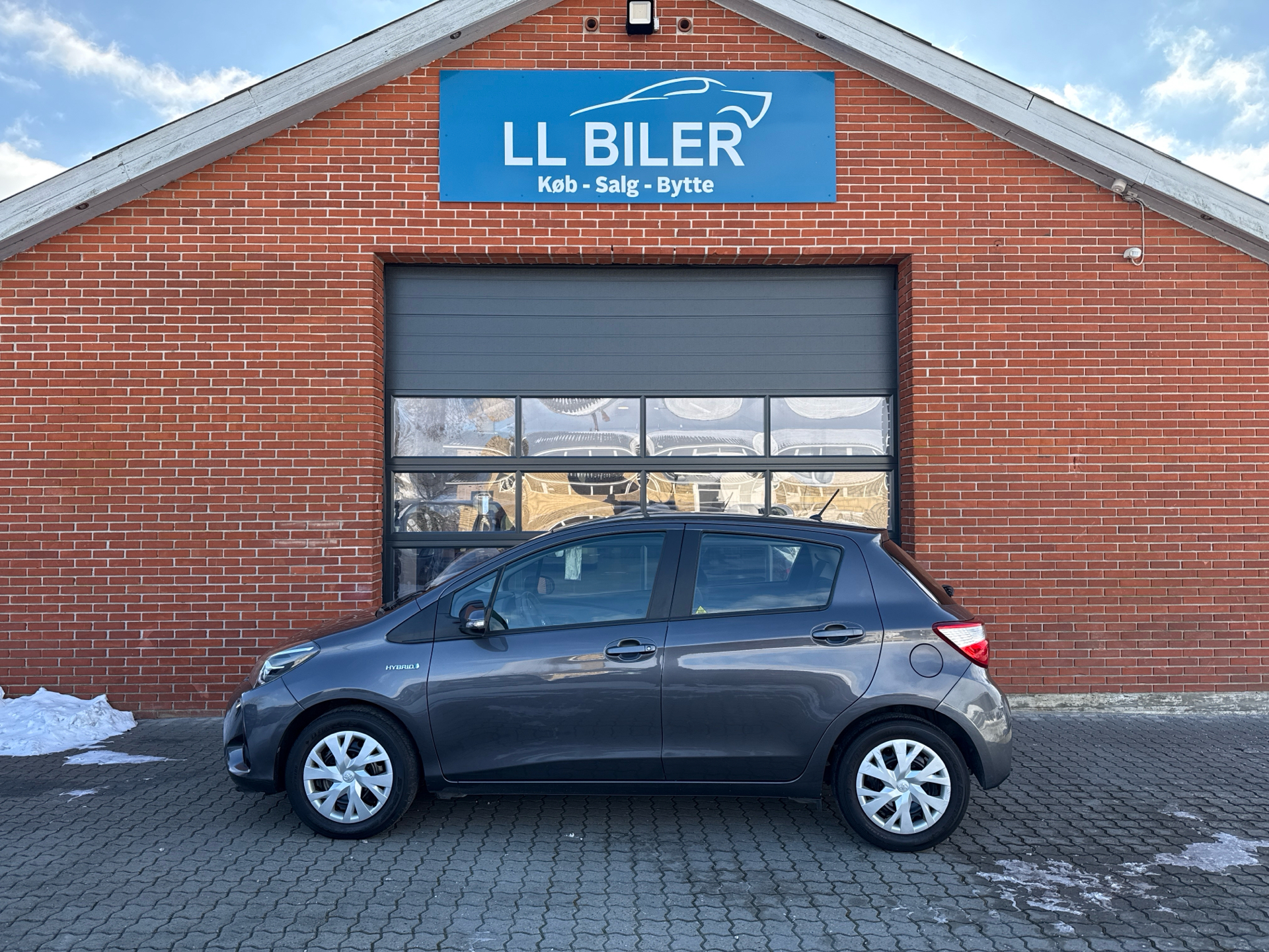 Billede af Toyota Yaris 1,5 Hybrid H2 E-CVT 100HK 5d Trinl. Gear