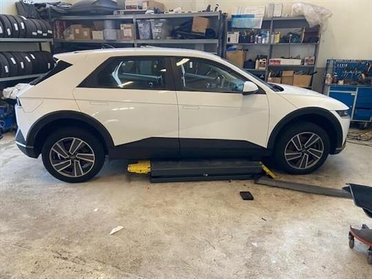 Hyundai Ioniq 5 Electric 72,6 kWh Essential 218HK 5d Aut.