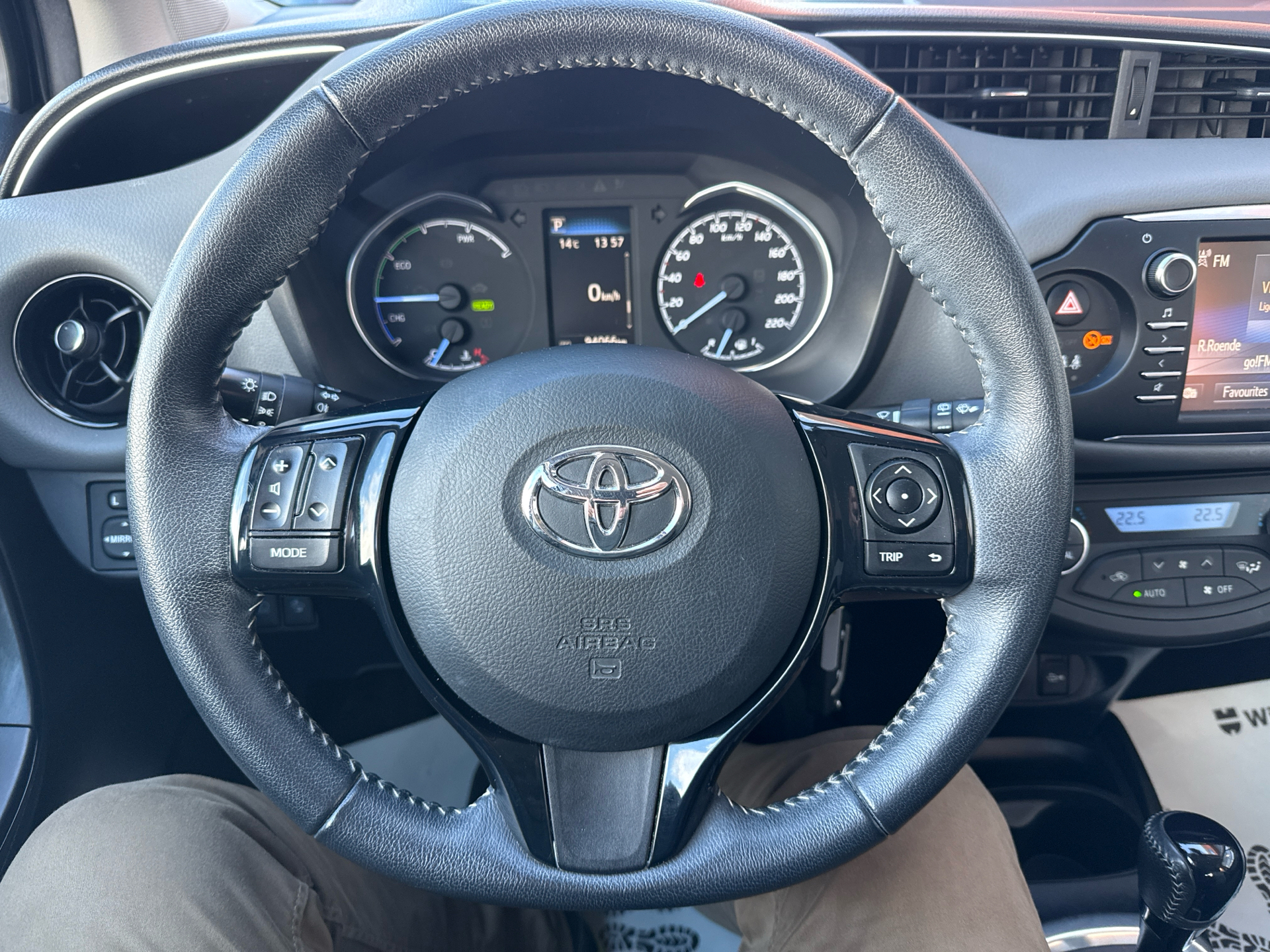 Billede af Toyota Yaris 1,5 Hybrid H2 E-CVT 100HK 5d Trinl. Gear