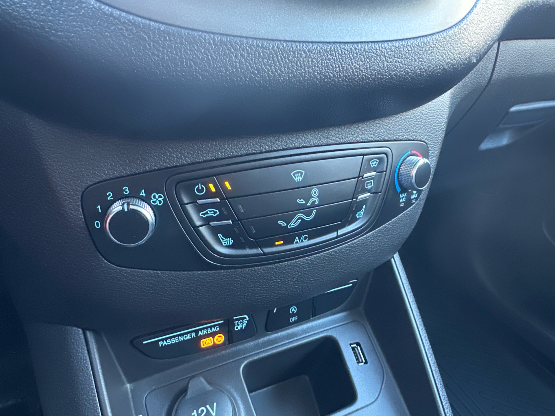 Billede af Ford Transit Courier 1,5 TDCi Trend 100HK Van 6g