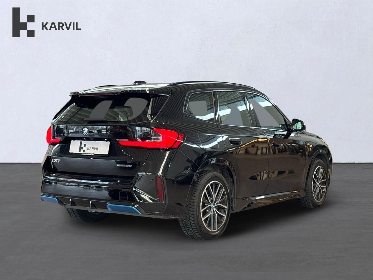 Billede af BMW iX1 xDrive30 EL Fully Charged 4x4 313HK 5d Aut.
