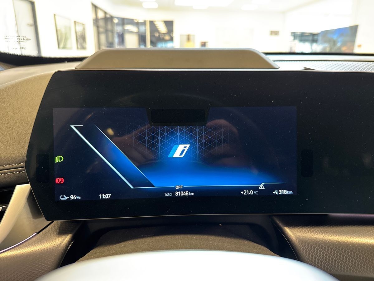 Billede af BMW iX1 xDrive30 EL Fully Charged 4x4 313HK 5d Aut.