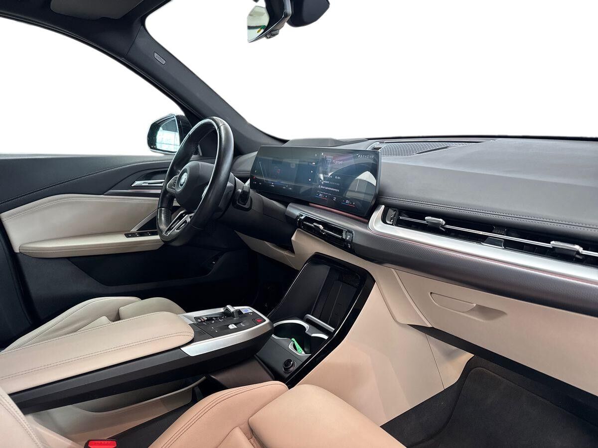 Billede af BMW iX1 xDrive30 EL Fully Charged 4x4 313HK 5d Aut.