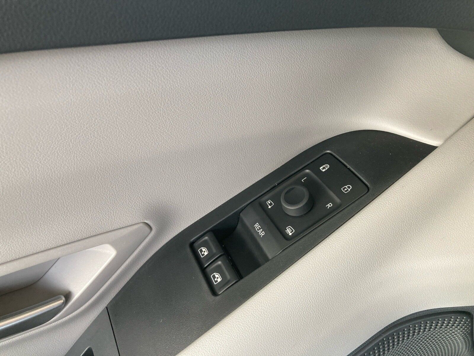 Billede af Ford Explorer EL UR Select AWD 340HK 5d Aut.