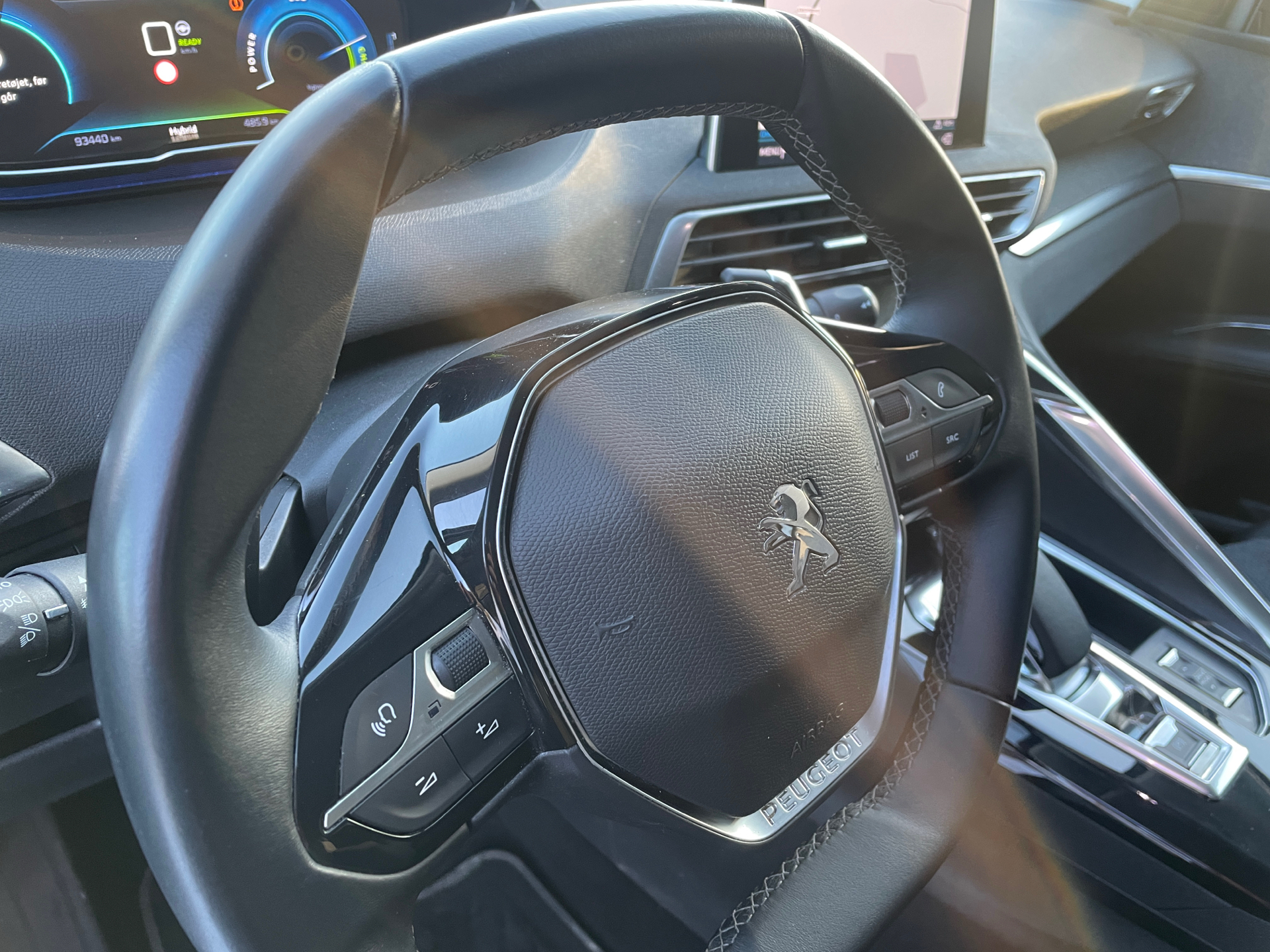 Billede af Peugeot 3008 1,6 PureTech  Plugin-hybrid Allure LTD EAT8 225HK 5d 8g Aut.