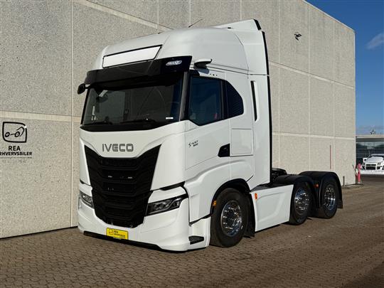 Iveco S-Way 12,9 D AS440S49-E6e Twinsteer 490HK 12g Aut.