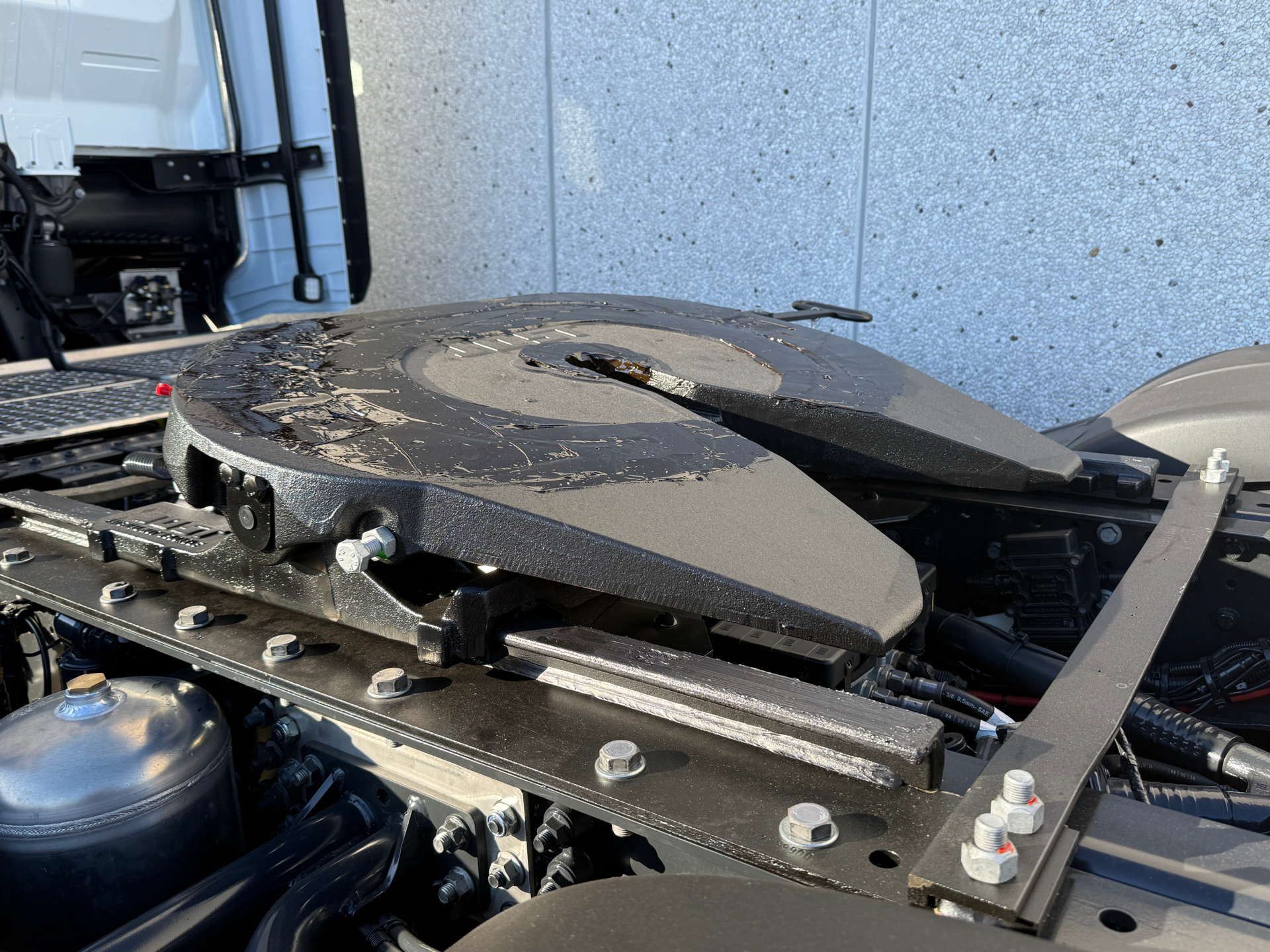 Billede af Iveco S-Way 12,9 D AS440S49-E6e Twinsteer 490HK 12g Aut.