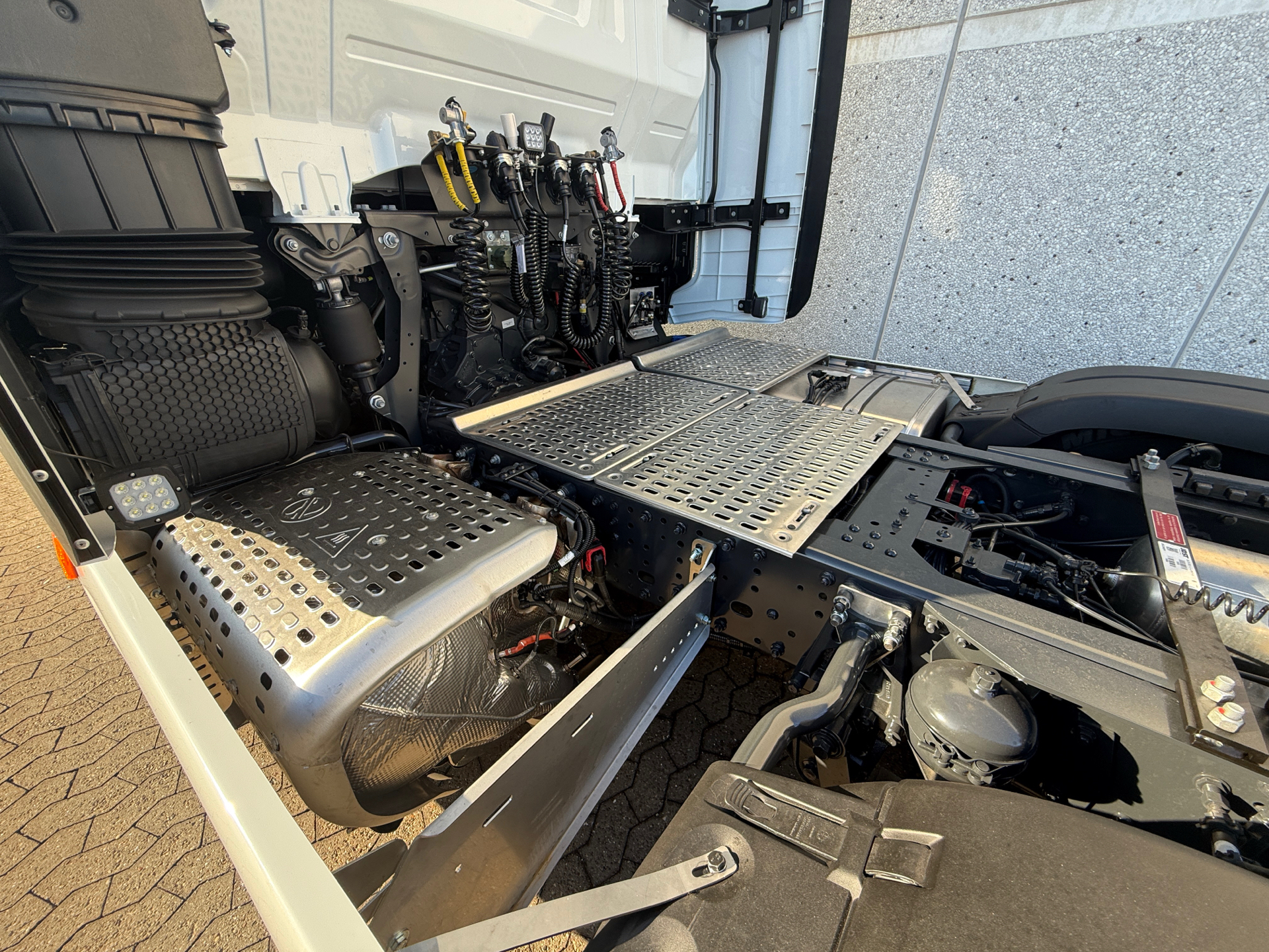 Billede af Iveco S-Way 12,9 D AS440S49-E6e Twinsteer 490HK 12g Aut.